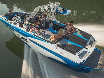 BOATZON | Axis Wake Research A22 2019