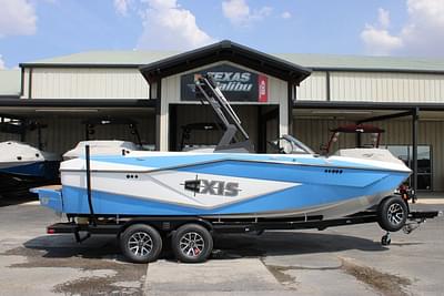 BOATZON | Axis Wake Research T220 2024