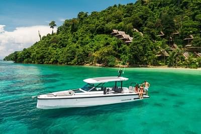 BOATZON | Axopar 37 SunTop Revolution 2022 BOATZON | Axopar 37 SunTop Revolution 2022
