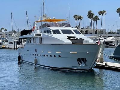 BOATZON | Azimut Motor Yacht 1990