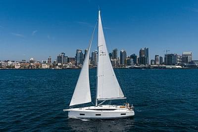 BOATZON | 2024 Bavaria C42