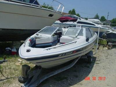 BOATZON | Bayliner 1750 BR Capri Bowrider Force 85 1987