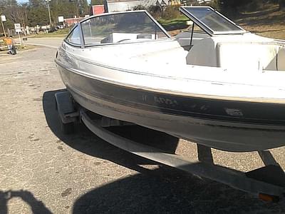 BOATZON | Bayliner 1750 Capri Bowrider Mercruiser 30 1994