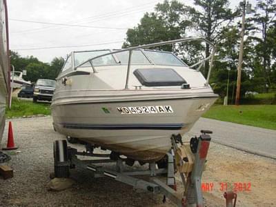 BOATZON | Bayliner 1750 Capri Cuddy Outboard Hull 1983