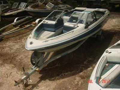 BOATZON | Bayliner 1750CS Capri Bowride OMC Cobra 23 Ford DOHC 1988