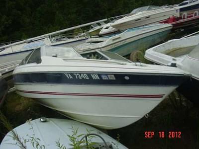 BOATZON | Bayliner 1800 Capri Bowrider outboard hull 1986