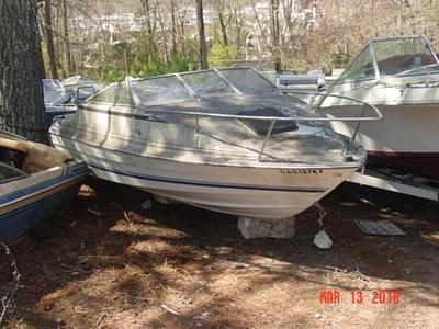 BOATZON | Bayliner 1950 Capri 1984