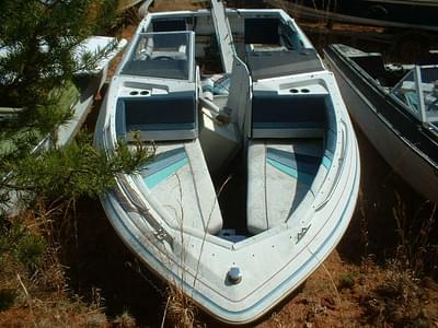 BOATZON | Bayliner 1950 Capri Bowrider Cobra Cut 1988