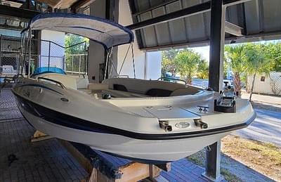 BOATZON | Bayliner 197 Deck Boat 2006