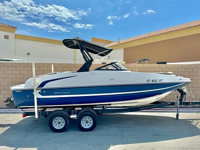 BOATZON | Bayliner 215 Deck Boat 2019