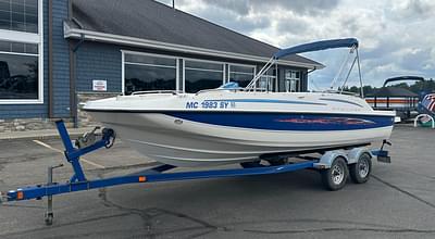 BOATZON | Bayliner 217 2006