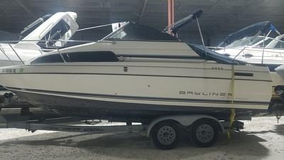 BOATZON | Bayliner 2252 Cuddy 1995