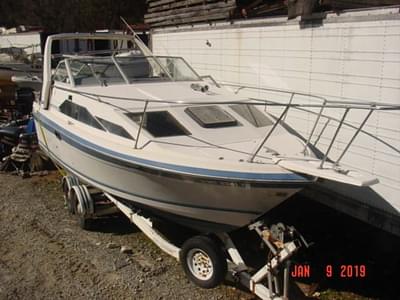 BOATZON | Bayliner 2655 1987