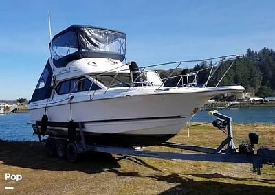 BOATZON | Bayliner 2858 Command Bridge