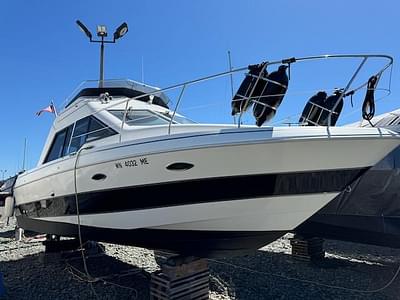 BOATZON | Bayliner 3058 1993