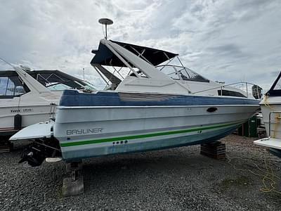 BOATZON | Bayliner 3288 Motoryacht 1989