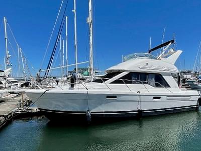 BOATZON | Bayliner 3388 Command Bridge Motoryacht 1996