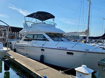 BOATZON | Bayliner 3488 Command Bridge Motoryacht 2002