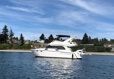 BOATZON | Bayliner 3488 Motor Yacht w/ thrusters