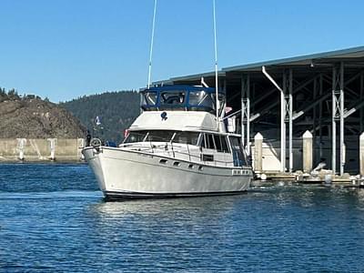 BOATZON | Bayliner 3888 Motoryacht 1988