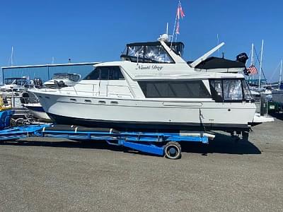 BOATZON | Bayliner 4788 Pilothouse DUAL THRUSTERS