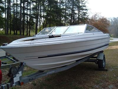 BOATZON | Bayliner Capri 1900 Bowrider Force 125 1984