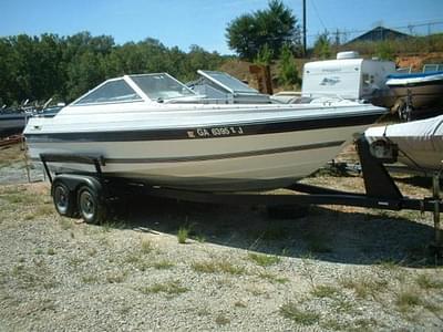 BOATZON | Bayliner Capri 2150 Bowrider 1986