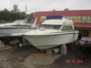 BOATZON | Bayliner Contessa 2850 Command bridge 1986