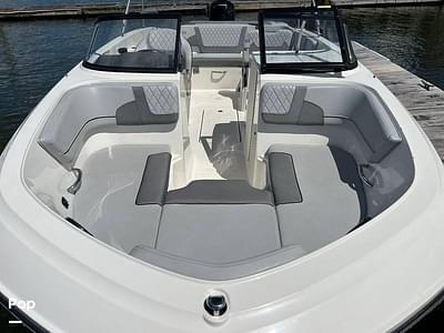 BOATZON | Bayliner DX 2200