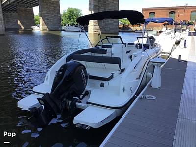 BOATZON | Bayliner DX 2200