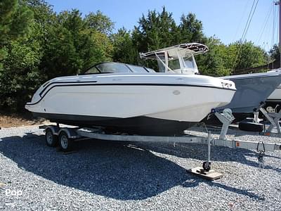 BOATZON | Bayliner DX2200