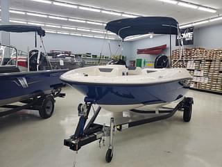 BOATZON | Bayliner E16LE 2024