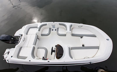 BOATZON | Bayliner Element E16 2025