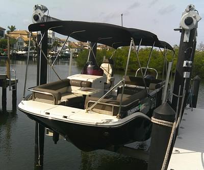 BOATZON | Bayliner Element XR7 2022