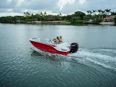 BOATZON | Bayliner M15 2025