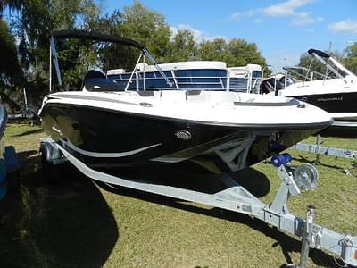 BOATZON | Bayliner M17 2022