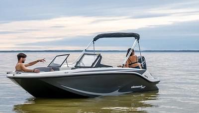 BOATZON | Bayliner M17 2024