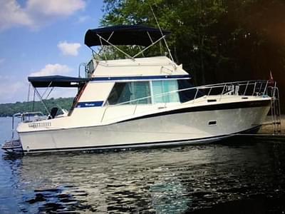 BOATZON | Bayliner Montego