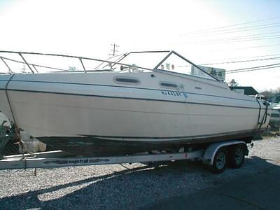 BOATZON | Bayliner Saratoga 2550 Express Volvo Penta 225 1975