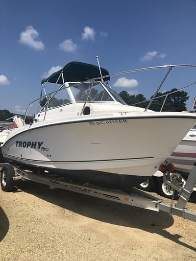 BOATZON | BAYLINER TROPHY 1952 WA 2007