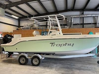 BOATZON | Bayliner Trophy T22CC 2020