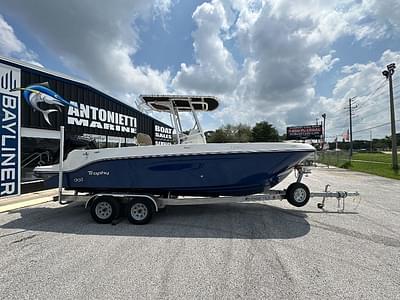 BOATZON | Bayliner Trophy T24CC 2025