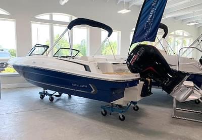 BOATZON | Bayliner VR4 2024