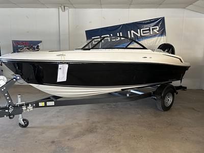 BOATZON | Bayliner VR4 Bowrider  Outboard 2023