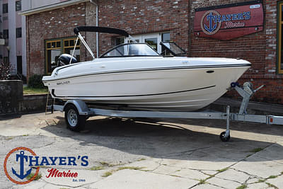 BOATZON | Bayliner VR4 Bowrider  Outboard 2025