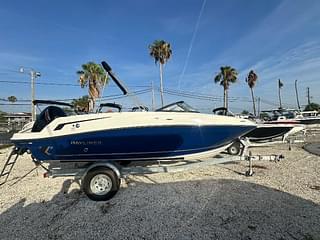 BOATZON | Bayliner VR5 Bowrider  Outboard 2024