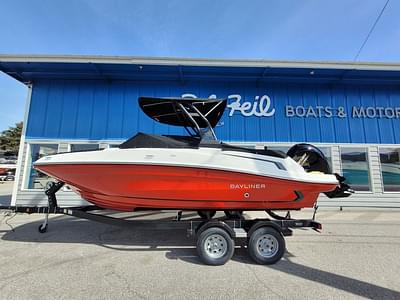 BOATZON | Bayliner VR5 Bowrider Outboard 2024 BOATZON | Bayliner VR5 Bowrider Outboard 2024