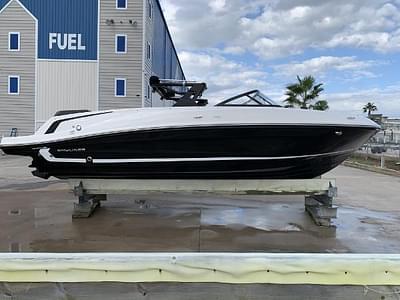 BOATZON | 2020 Bayliner VR6 Bowrider I/O