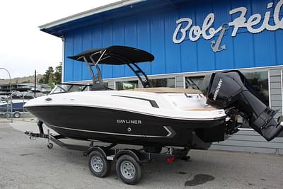 BOATZON | Bayliner VR6 Bowrider  Outboard 2024