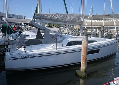 BOATZON | Beneteau Oceanis 301 2022